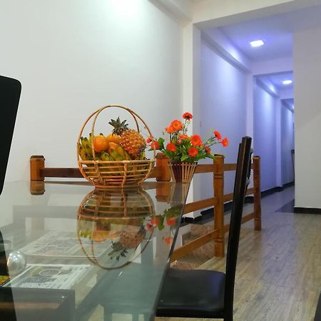 The Peak Residence Nallathanniya Екстериор снимка