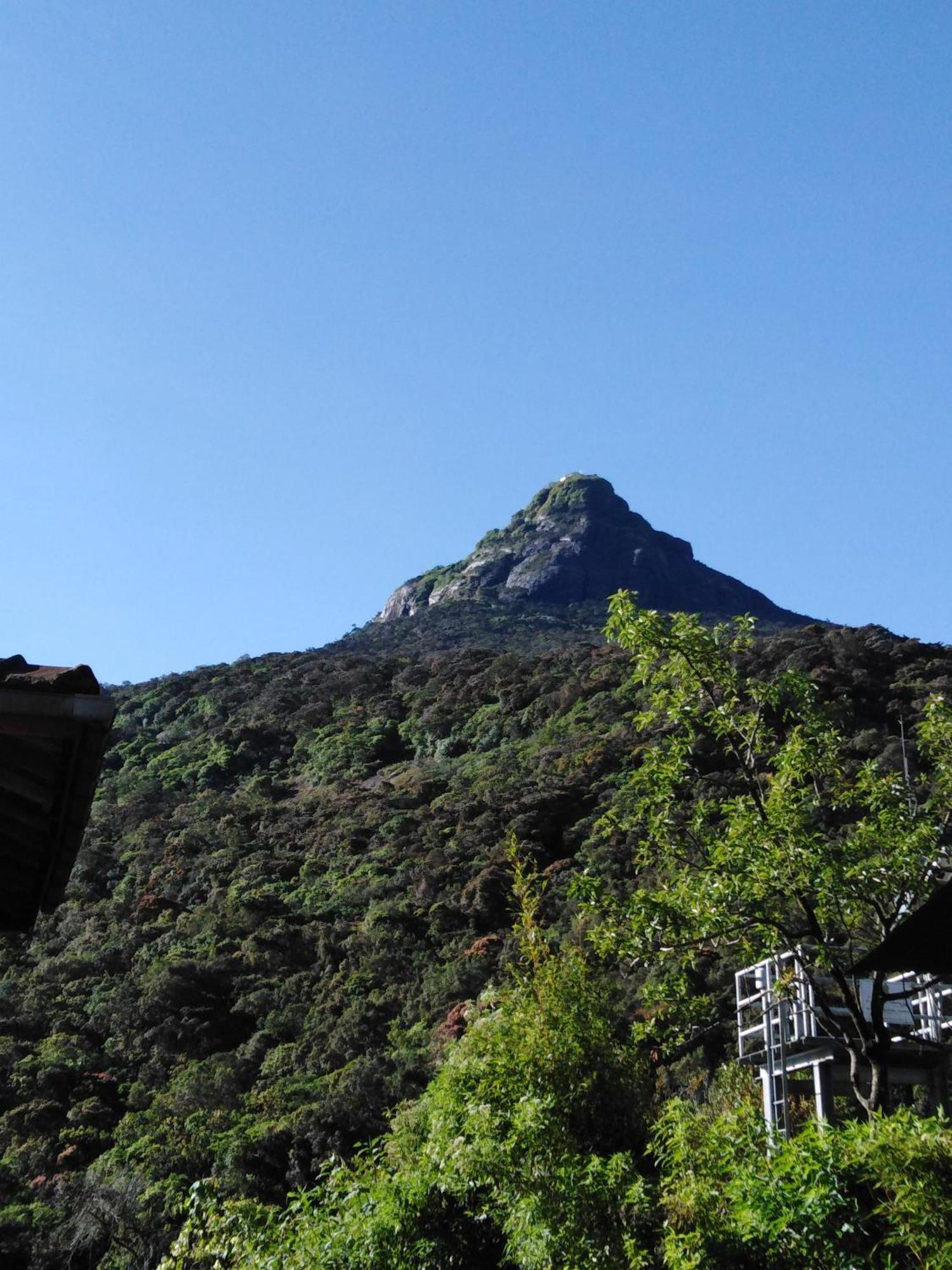 The Peak Residence Nallathanniya Екстериор снимка