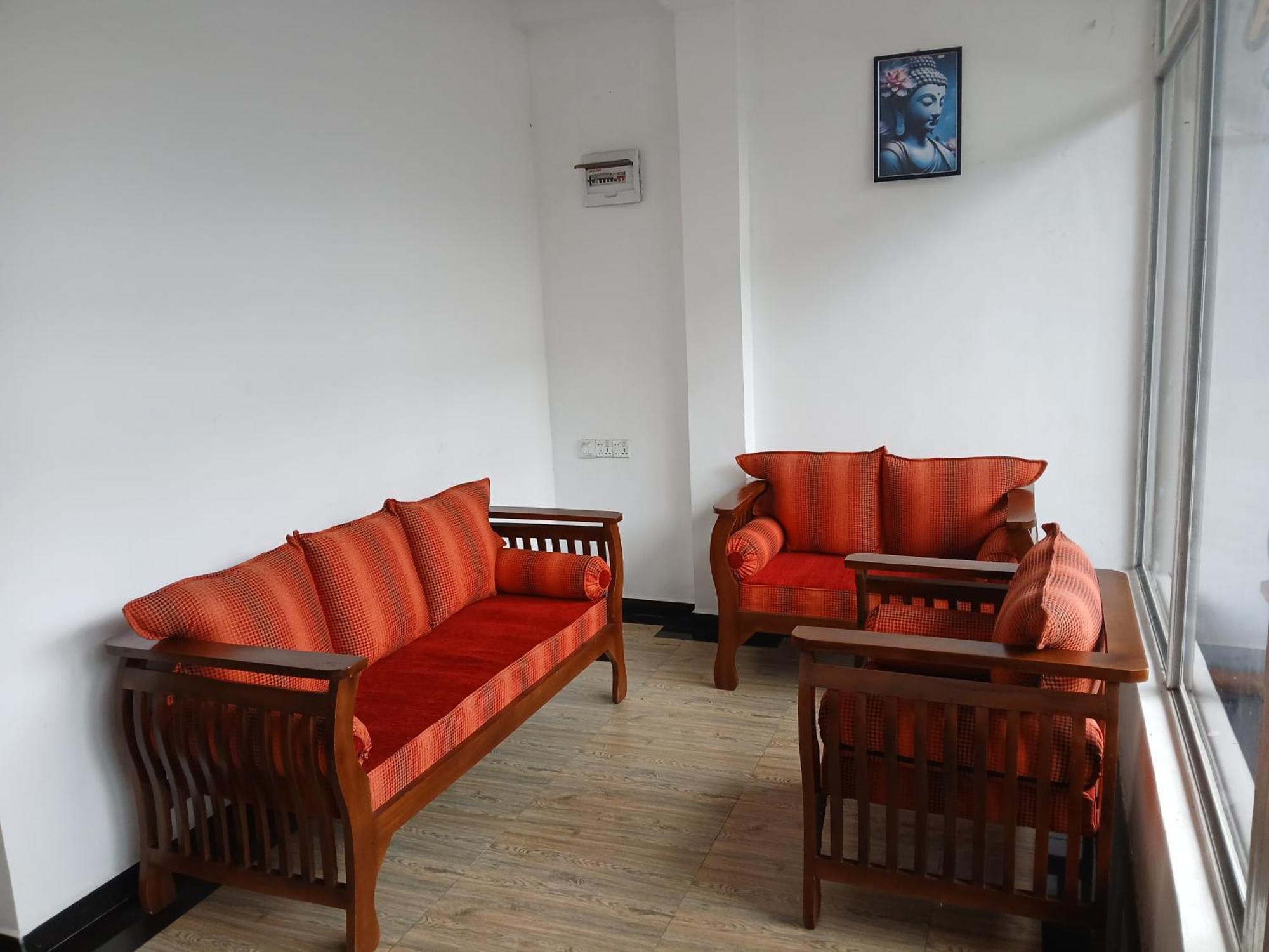 The Peak Residence Nallathanniya Екстериор снимка