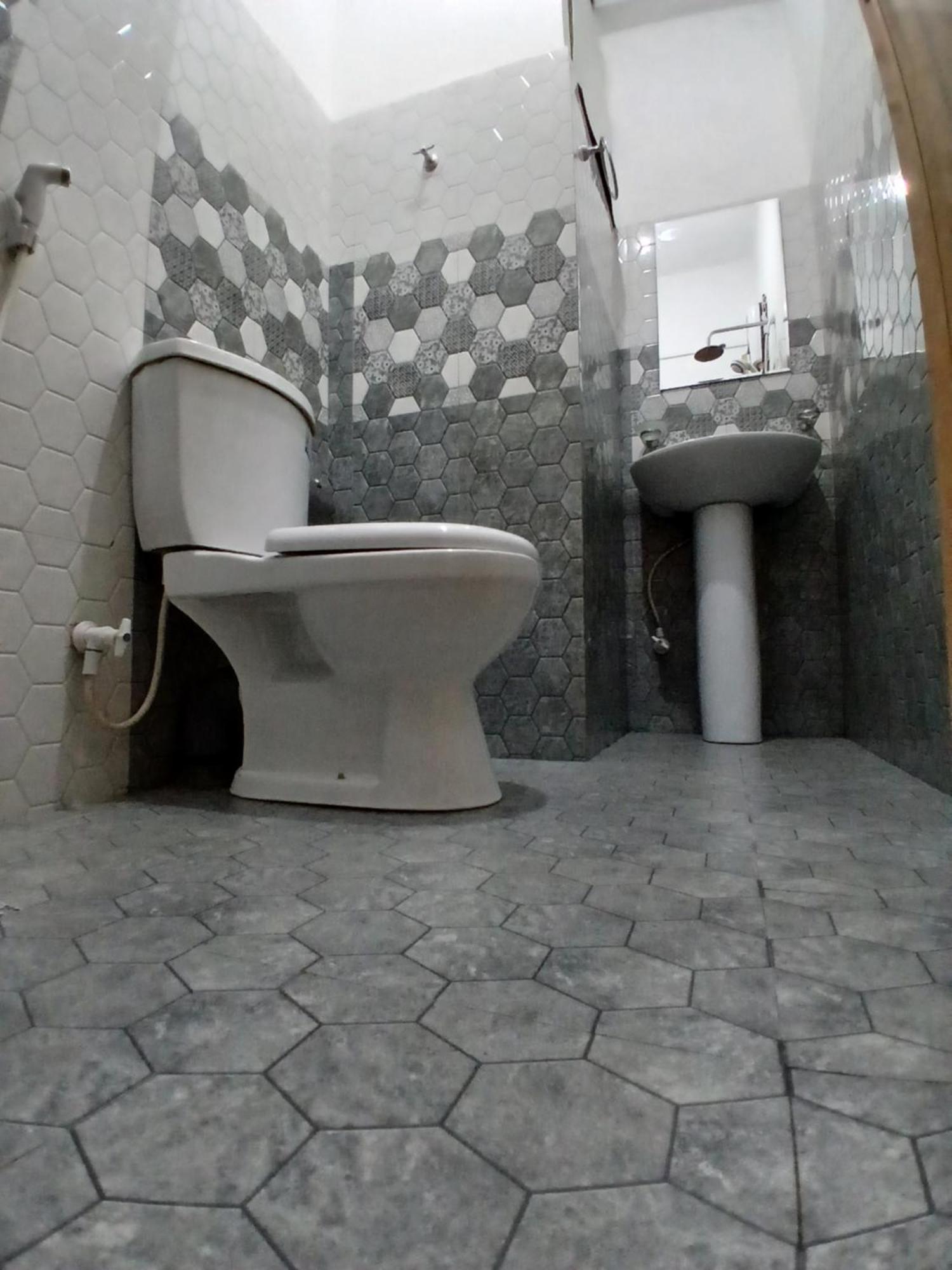 The Peak Residence Nallathanniya Екстериор снимка